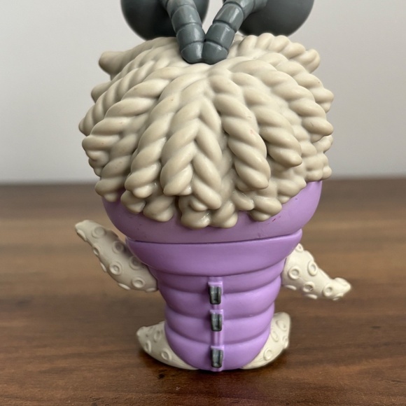 Funko Pop! Disney Monsters Inc. BOO Little Girl #1153 Vinyl Figure Hood Up 2021 - Picture 7 of 10